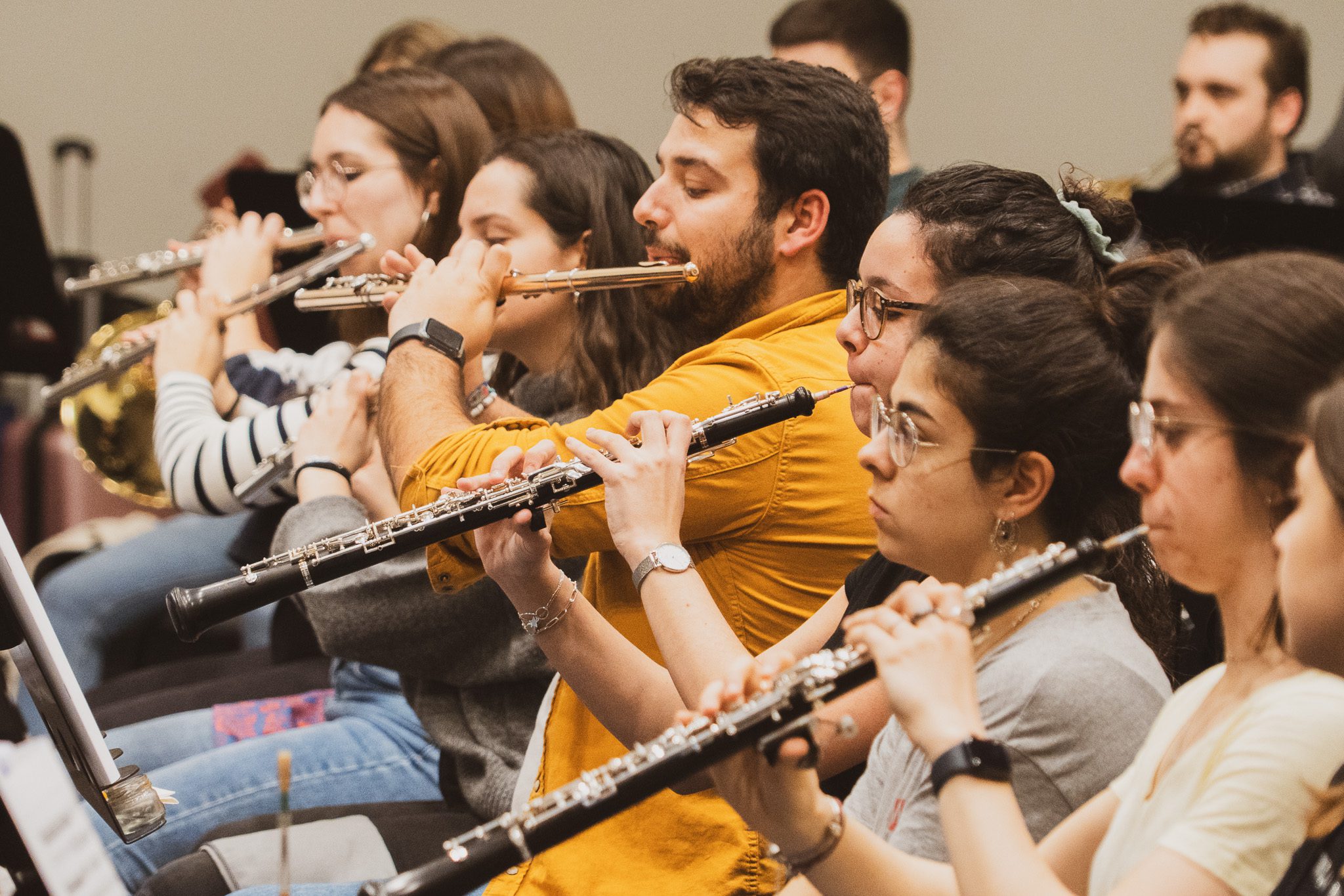 Foto 2 FSMCV CaixaBank la FSMCV y el IVC convocan las becas del curso 2025 2026 para el alumnado de escuelas de musica con